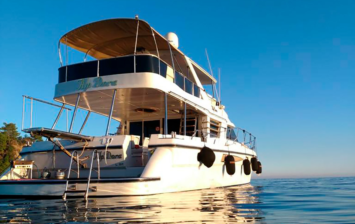 ЯХТА ALP DORA - АНТАЛИЯ