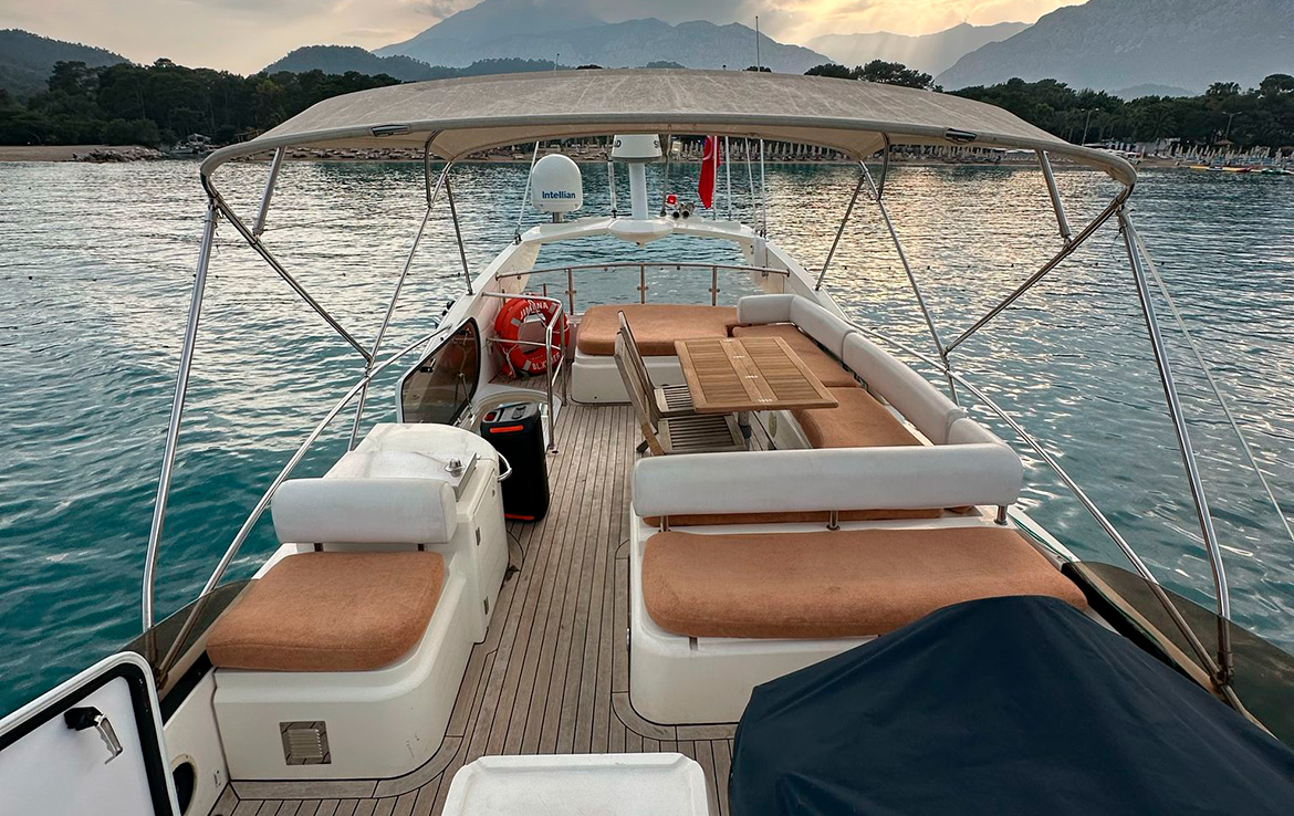 ЯХТА SUNSEEKER - КЕМЕР