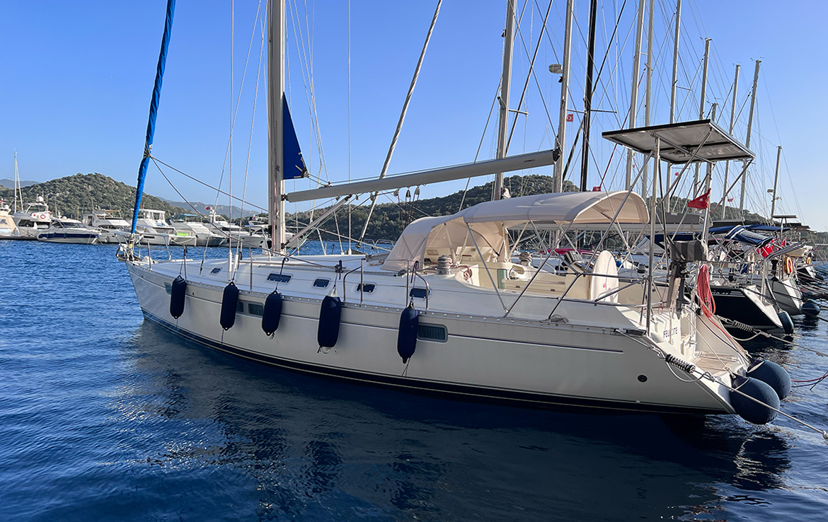 ПАРУСНАЯ ЯХТА BENETEAU OCEANIS - АЛАНИЯ