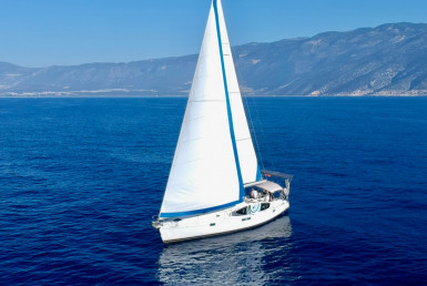 ПАРУСНАЯ ЯХТА BENETEAU OCEANIS - АЛАНИЯ